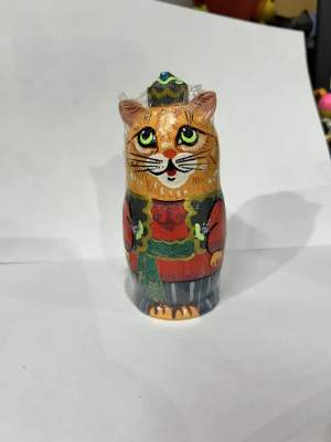 Матрёшка Кот в тюбетейке 3м 12 см рыжий в красной рубашке  